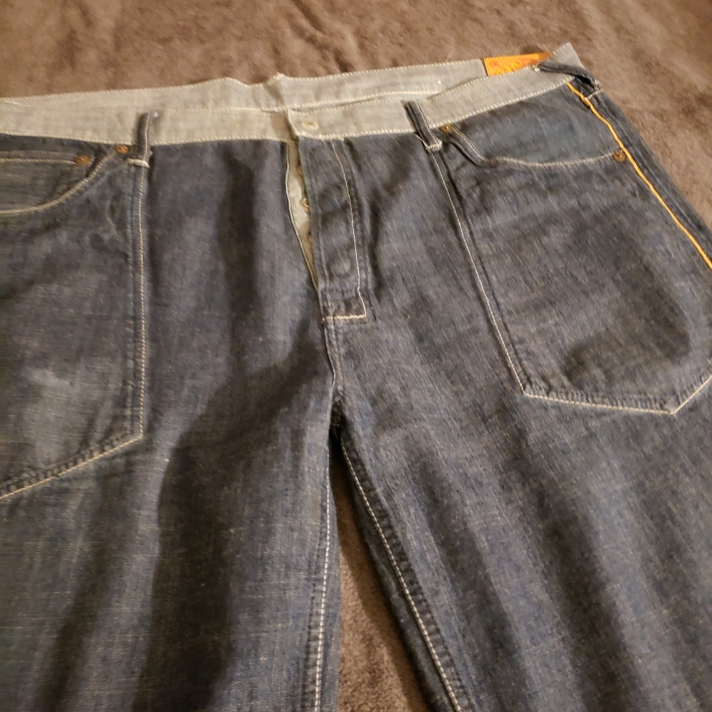 Evisu Shorts - Picture 9 of 10